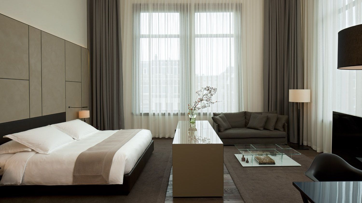 Van Baerle Suite